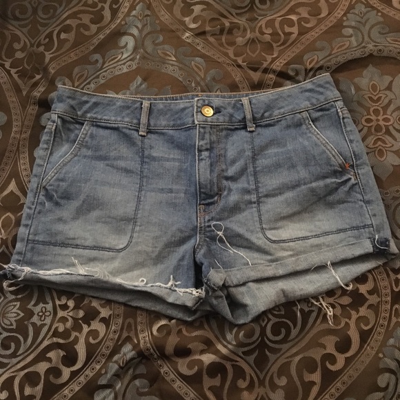 American Eagle Outfitters Pants - American eagle stretch shorts 12